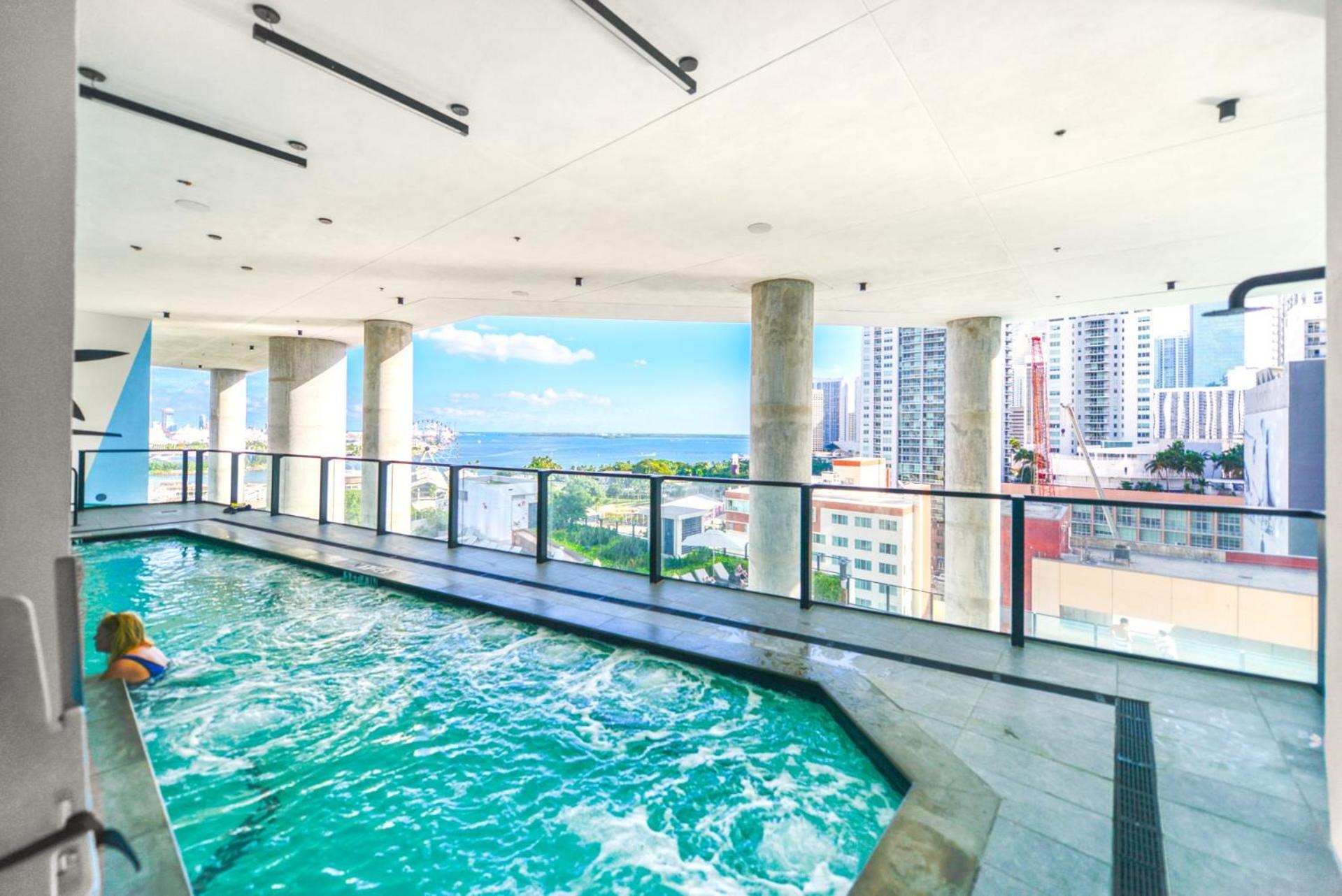 Stunning Bayside Condo In Downtown Miami Exterior photo